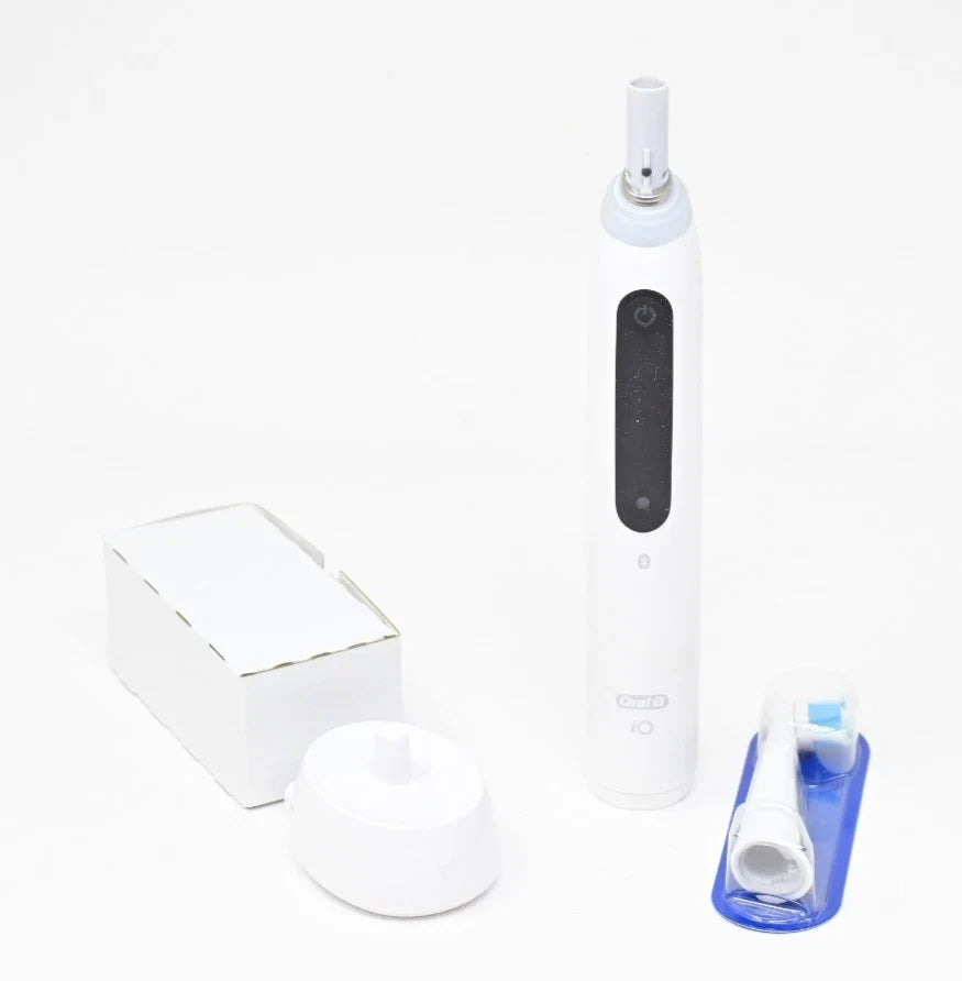 Oral-B iO Series 5 Rechargeable Electric Toothbrush White